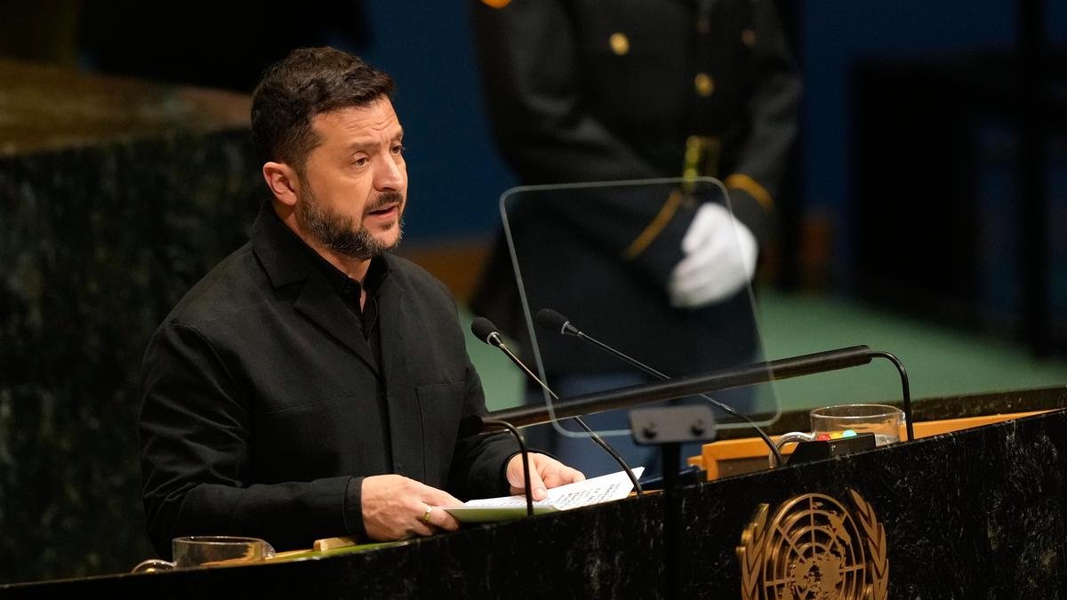 Ukraine accuses U.S. of helping Russia as missiles hit Kyiv